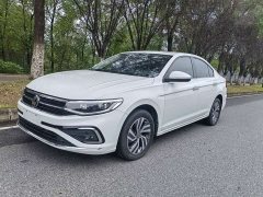 Volkswagen Bora 200TSI DSG Comfort Edition - ფოტო 1