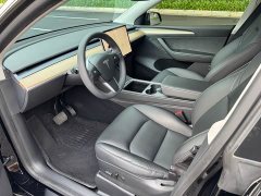 Tesla Model Y Long Range All-Wheel Drive - ფოტო 4