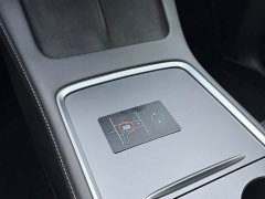 Tesla Model Y Long Range All-Wheel Drive - ფოტო 8