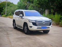Toyota Land Cruiser (Imported) LC300 2022 3.5T Automatic - ფოტო 3