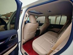 Toyota Land Cruiser (Imported) LC300 2022 3.5T Automatic - ფოტო 8