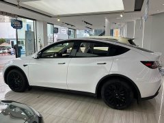 Tesla Model Y 2022 Facelift Long Range All-Wheel Drive - ფოტო 5