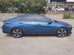 Hyundai Elantra 1.5L CVT Luxury - ფოტო 4