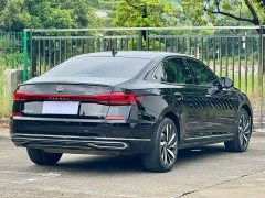 Volkswagen Passat Facelift 330TSI Luxury - ფოტო 16