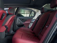 BMW i5 eDrive 35L Luxury Edition Premium Package - ფოტო 13