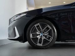 BMW i5 eDrive 35L Luxury Edition Premium Package - ფოტო 8