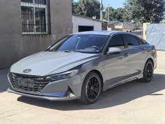 Hyundai Elantra 2022 1.5L CVT Luxury - ფოტო 1