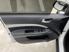 Kia Yepao Yipao 1.4L CVT Fun Sunroof Edition - ფოტო 15