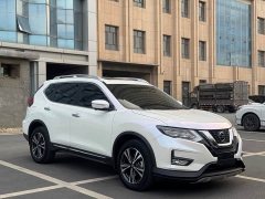 Nissan Qashqai 2.5L CVT 4WD XL ITS 3-Row 7-Seat Luxury Premier Edition - ფოტო 3