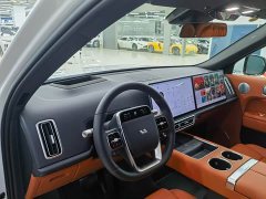Li Auto L8 Max Intelligent Refresh Edition - ფოტო 4