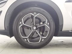 Xiaomi YU7 2025 Rear-Wheel Drive Long-Range Edition - ფოტო 17