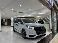 Honda Odyssey 2.0L e:HEV Luxury - ფოტო 1