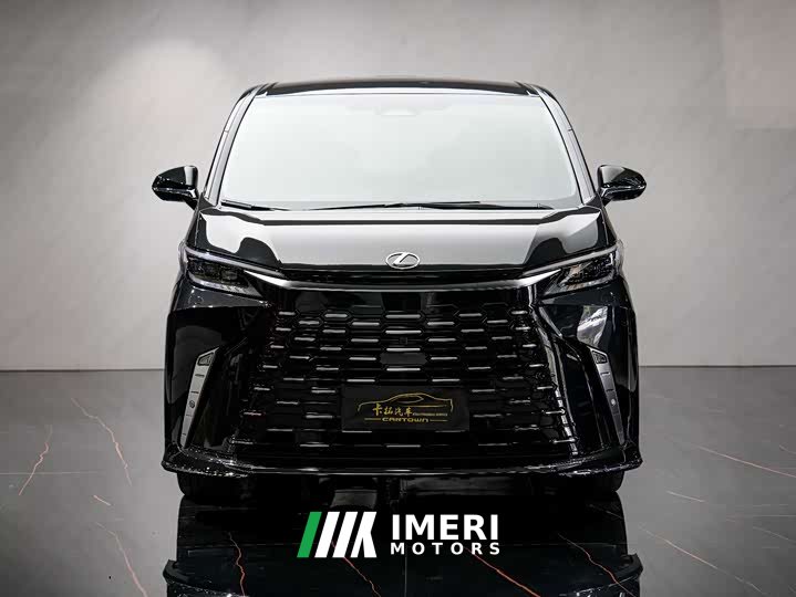 Lexus LM 500h Six-Seat Premium Edition