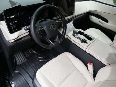 Lexus LM 500h Six-Seat Premium Edition - ფოტო 19