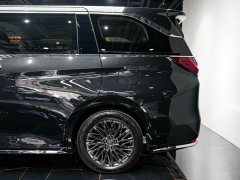 Lexus LM 500h Six-Seat Premium Edition - ფოტო 4