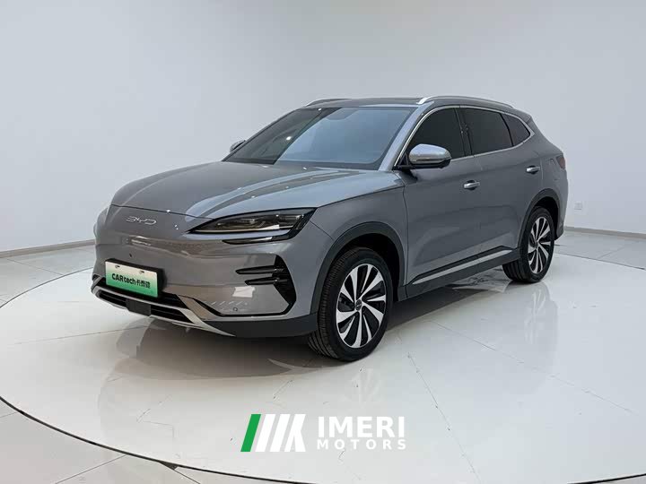 BYD Song Plus New Energy Glory Edition EV 520km Deluxe