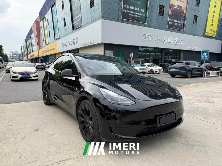 Tesla Model Y Facelift Long Range All-Wheel Drive