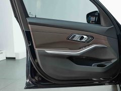 BMW 3 Series 320Li M Sport Package - ფოტო 12