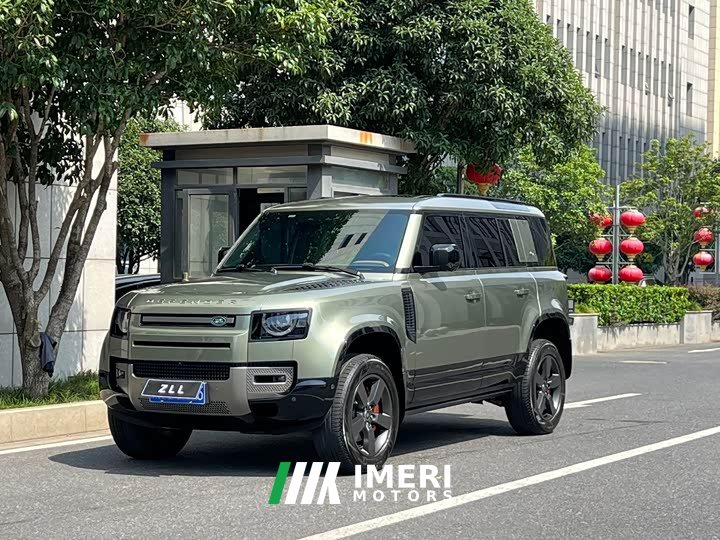 Land Rover Defender 110 3.0T P400 X-DYNAMIC HSE