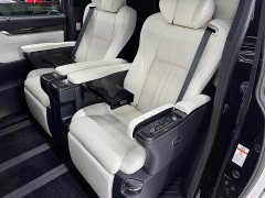 Lexus LM 2020 300h 7-Seater Elegant Edition - ფოტო 12