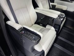 Lexus LM 2020 300h 7-Seater Elegant Edition - ფოტო 15