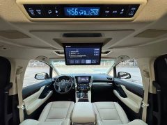 Toyota Alphard 2021 Hybrid 2.5L Luxury - ფოტო 4