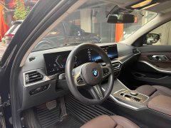 BMW 3 Series 325i M Sport Package - ფოტო 8