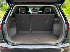 Volkswagen Viloran 380TSI Prestige - ფოტო 13