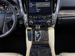 Toyota Vellfire Crown Hybrid 2.5L HV Luxury Edition - ფოტო 17