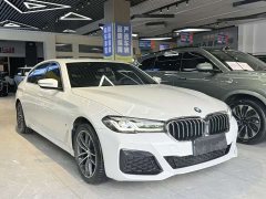 BMW 5 Series 525Li M Sport Package - ფოტო 1