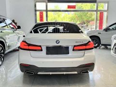 BMW 5 Series 525Li M Sport Package - ფოტო 11