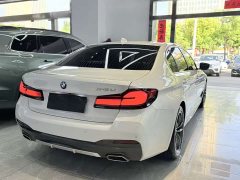 BMW 5 Series 525Li M Sport Package - ფოტო 12