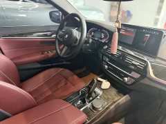 BMW 5 Series 525Li M Sport Package - ფოტო 16