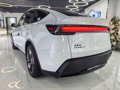 Tesla Model Y Rear-Wheel Drive - ფოტო 4