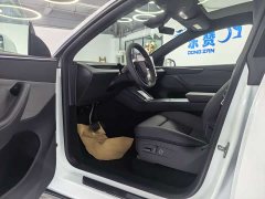 Tesla Model Y Rear-Wheel Drive - ფოტო 8