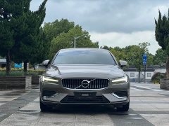 Volvo S60 T4 Smart Luxury Edition - ფოტო 2