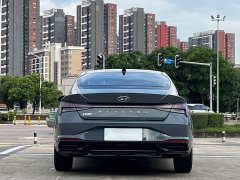 Hyundai Elantra 1.5L CVT Luxury - ფოტო 8