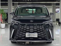 Lexus LM 500h Six-Seat Premium Edition - ფოტო 2