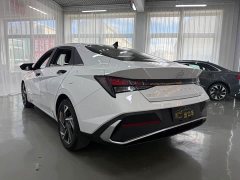 Hyundai Elantra 1.5L CVT GLX Elite - ფოტო 13