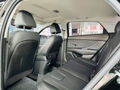 Hyundai Elantra 1.5L CVT LUX Black Knight Limited Edition - ფოტო 8