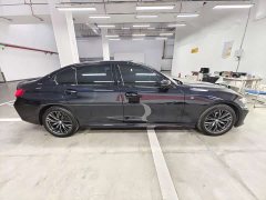 BMW 3 Series 325Li M Sport Night Edition Package - ფოტო 5