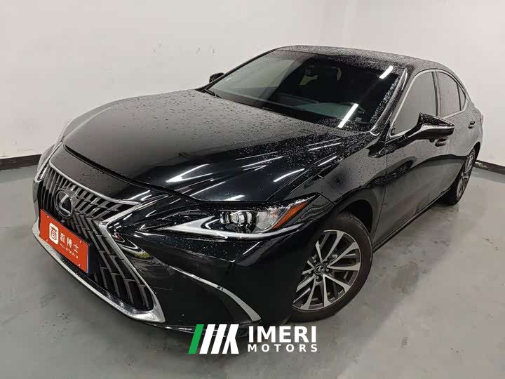Lexus ES 2022 300h Excellence Edition - ავტომობილი ჩინეთიდან