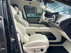 Li Auto i8 Standard Edition - ფოტო 13