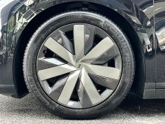 Li Auto i8 Standard Edition - ფოტო 17