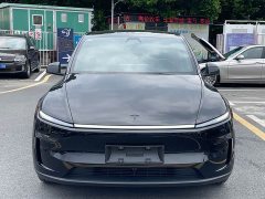 Tesla Model Y Rear-Wheel Drive - ფოტო 2