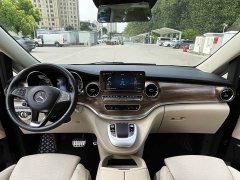 Mercedes-Benz V-Class 2022 V 260 L Long Wheelbase Luxury Edition - ფოტო 8