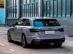 Audi S4 Avant 3.0 TFSI - ფოტო 17