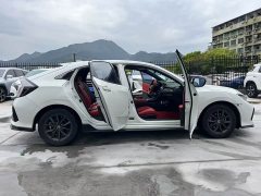 Honda Civic 2021 Hatchback 220 Turbo CVT Sharp Control - ფოტო 14