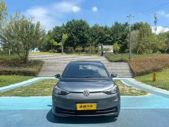Volkswagen ID.3 Outstanding Edition - ფოტო 1