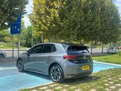 Volkswagen ID.3 Outstanding Edition - ფოტო 4